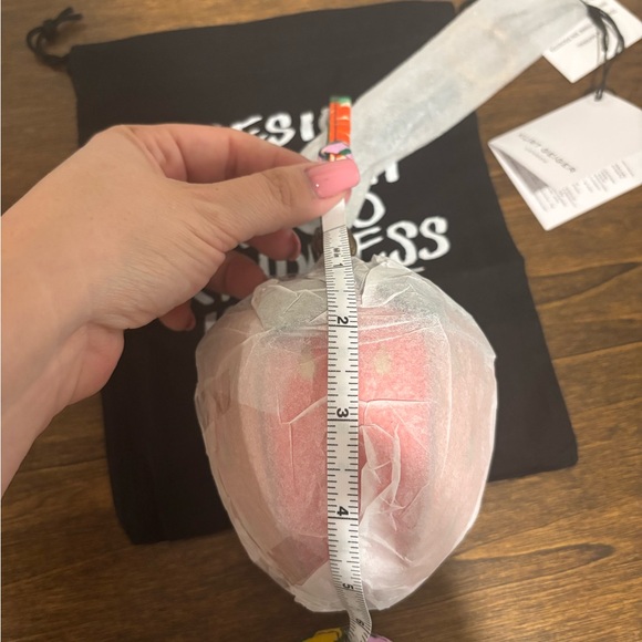 Kurt Geiger Red Strawberry Key Holder - Picture 10 of 10